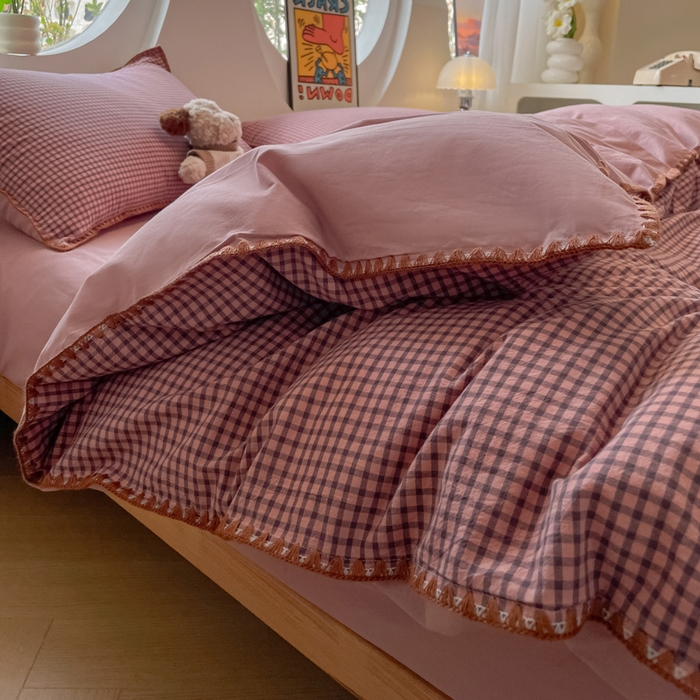 91家纺网 家纺一手货源 找家纺 雅居纺2025新款贝壳边色织水洗棉四件套 豆沙格