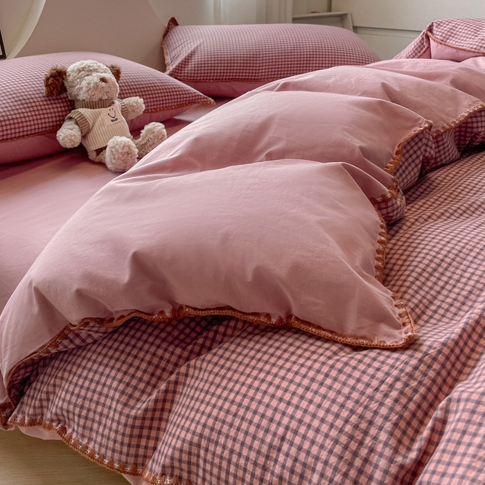 91家纺网 家纺一手货源 找家纺 雅居纺2025新款贝壳边色织水洗棉四件套 豆沙格