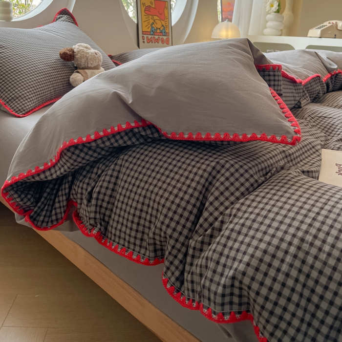 91家纺网 家纺一手货源 找家纺 雅居纺2025新款贝壳边色织水洗棉四件套 灰小格