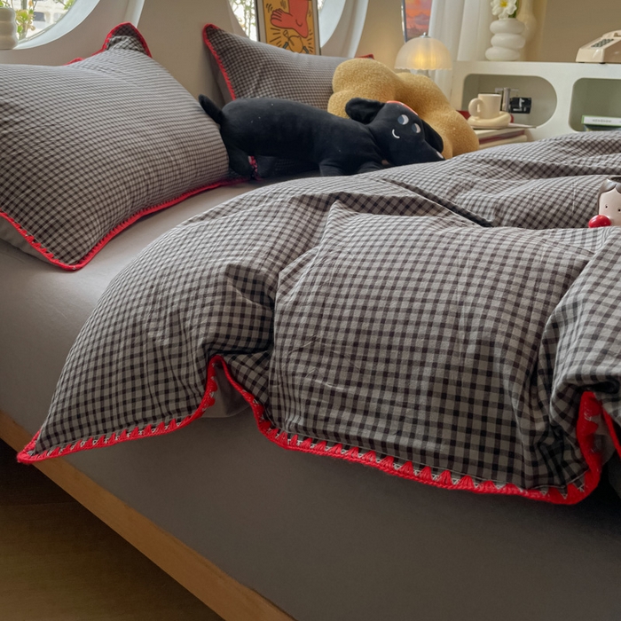 91家纺网 家纺一手货源 找家纺 雅居纺2025新款贝壳边色织水洗棉四件套 灰小格