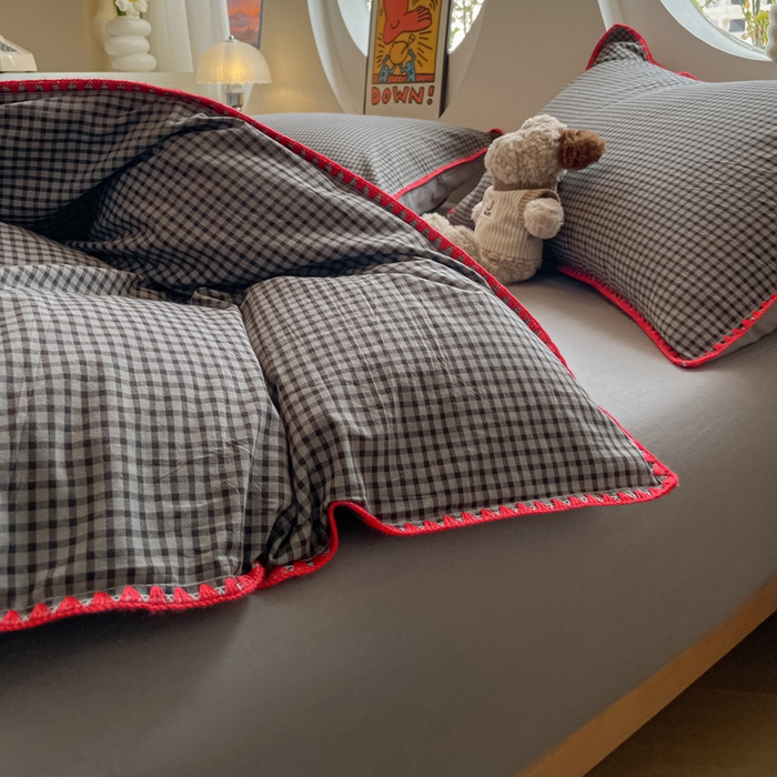 91家纺网 家纺一手货源 找家纺 雅居纺2025新款贝壳边色织水洗棉四件套 灰小格