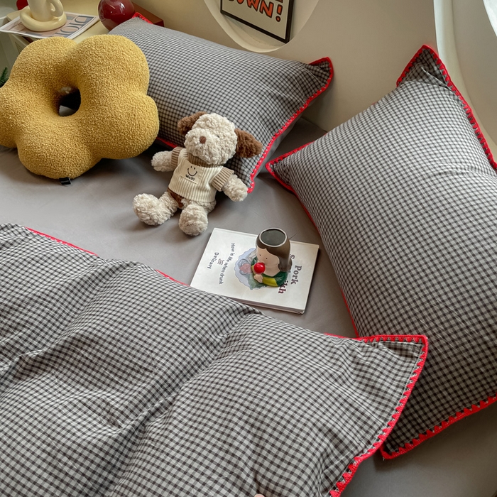 91家纺网 家纺一手货源 找家纺 雅居纺2025新款贝壳边色织水洗棉四件套 灰小格