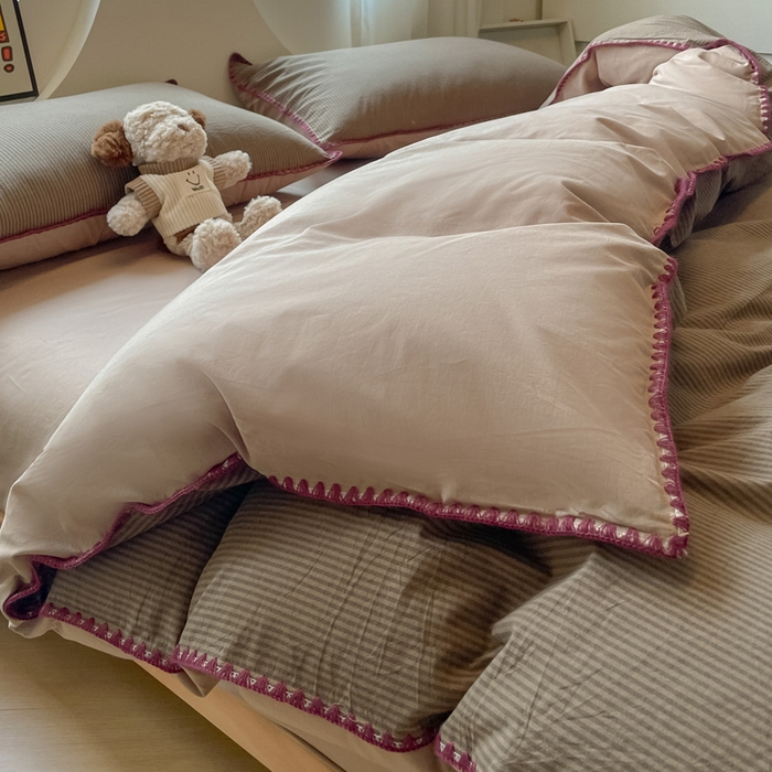 91家纺网 家纺一手货源 找家纺 雅居纺2025新款贝壳边色织水洗棉四件套 卡其密条