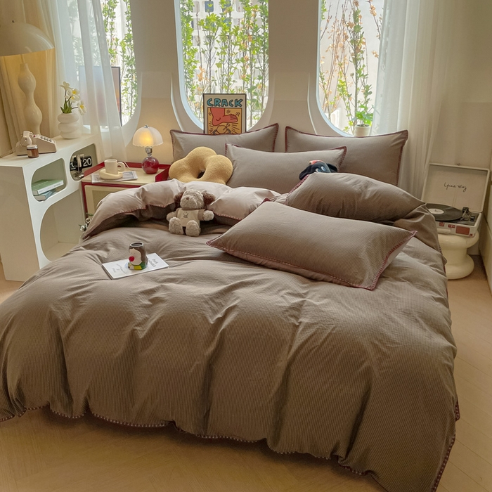 91家纺网 家纺一手货源 找家纺 雅居纺2025新款贝壳边色织水洗棉四件套 卡其密条