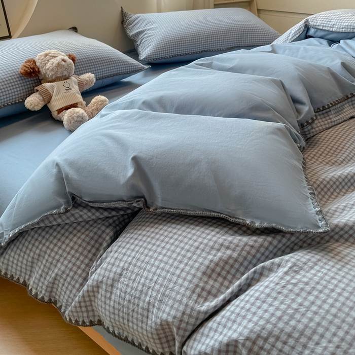 91家纺网 家纺一手货源 找家纺 雅居纺2025新款贝壳边色织水洗棉四件套 雾蓝格