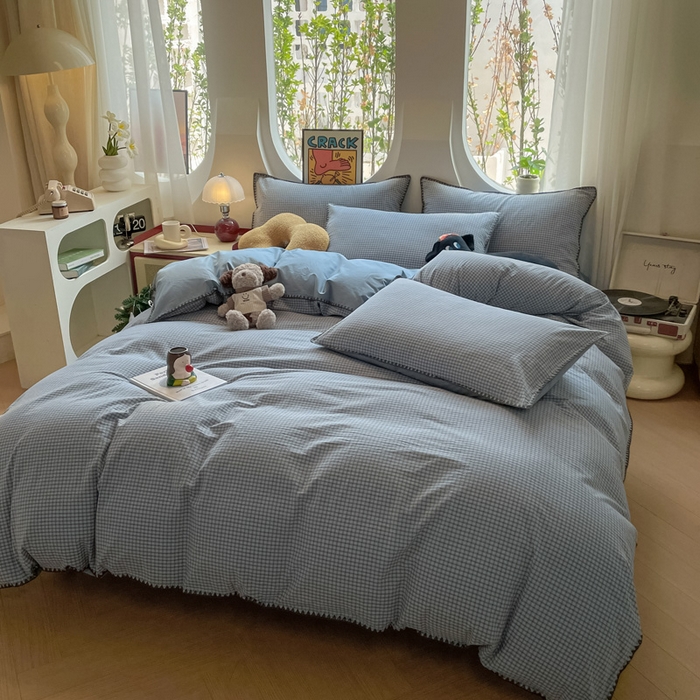 91家纺网 家纺一手货源 找家纺 雅居纺2025新款贝壳边色织水洗棉四件套 雾蓝格