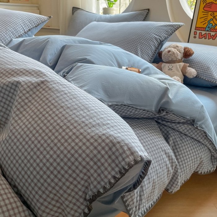 91家纺网 家纺一手货源 找家纺 雅居纺2025新款贝壳边色织水洗棉四件套 雾蓝格