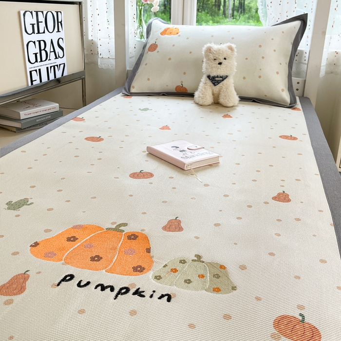 91家纺网 家纺一手货源 找家纺 雅居纺2025新款A类加厚三明治底绣花冰藤席  万事不南