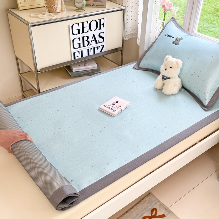 91家纺网 家纺一手货源 找家纺 雅居纺2025新款A类加厚三明治底绣花冰藤席  小象家族