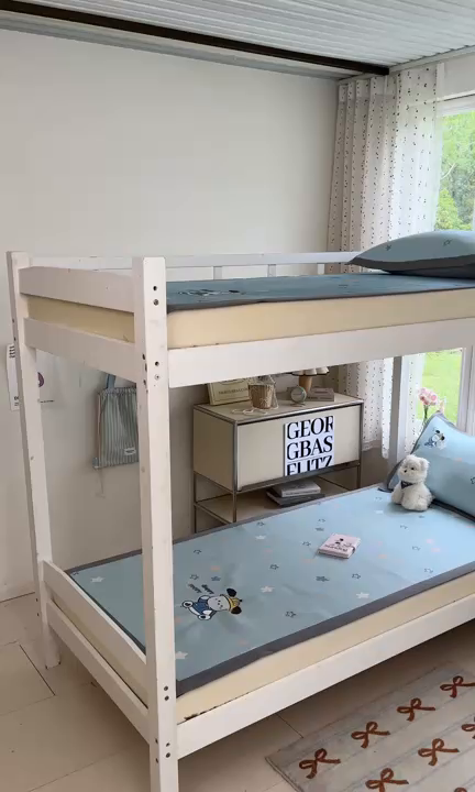 91家纺网 家纺一手货源 找家纺 雅居纺2025新款A类加厚三明治底绣花冰藤席  动感小狗