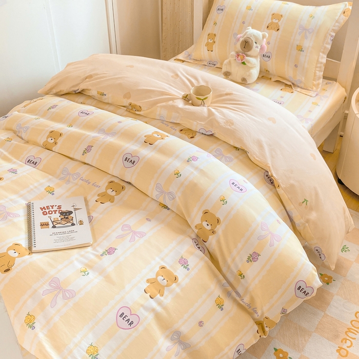 91家纺网 家纺一手货源 找家纺 朵安2025新款全棉印花学生三件套 奶油小熊