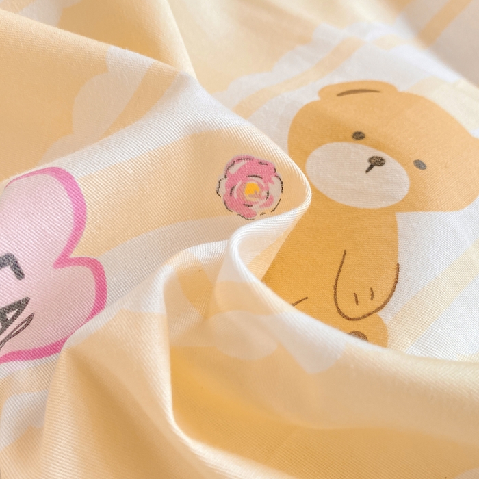 91家纺网 家纺一手货源 找家纺 朵安2025新款全棉印花学生三件套 奶油小熊