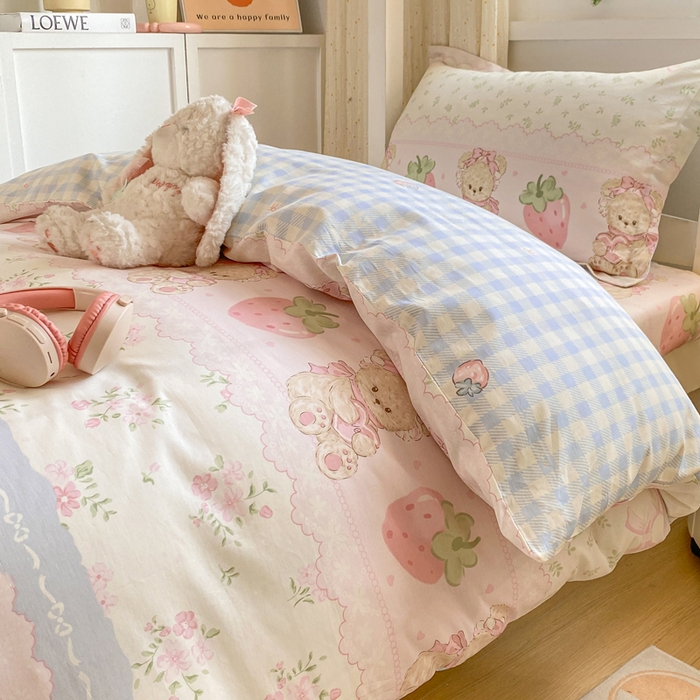 91家纺网 家纺一手货源 找家纺 朵安2025新款全棉印花学生三件套 妮娜熊