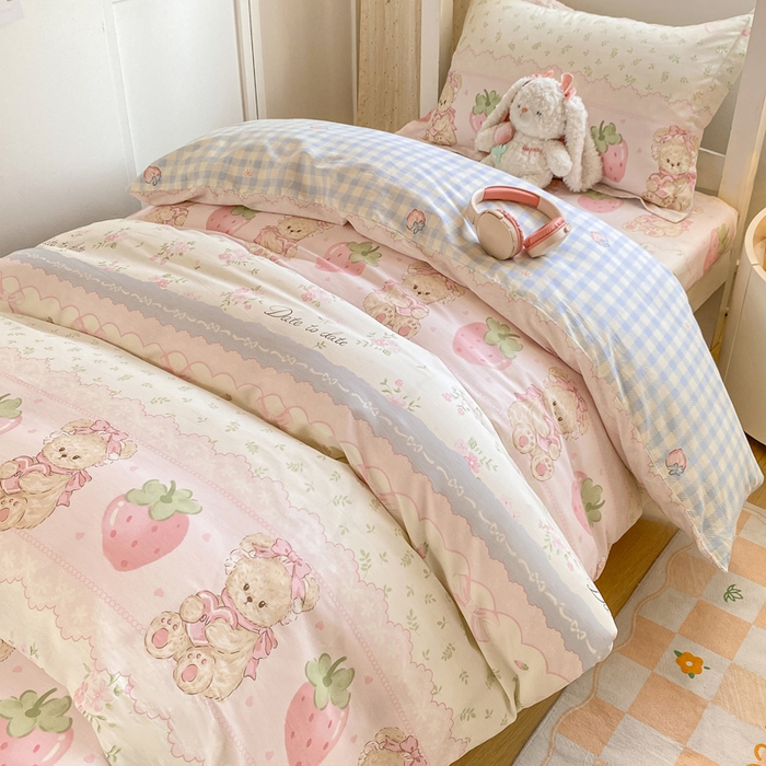 91家纺网 家纺一手货源 找家纺 朵安2025新款全棉印花学生三件套 妮娜熊