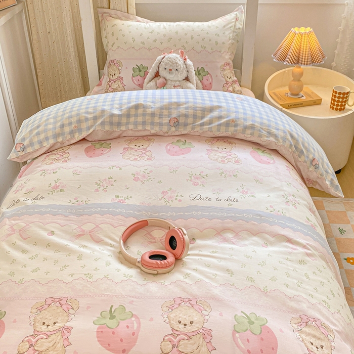 91家纺网 家纺一手货源 找家纺 朵安2025新款全棉印花学生三件套 妮娜熊