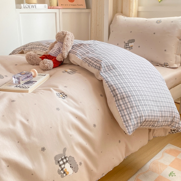 91家纺网 家纺一手货源 找家纺 朵安2025新款全棉印花学生三件套 皮皮狗