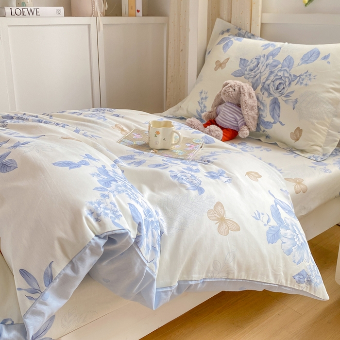 91家纺网 家纺一手货源 找家纺 朵安2025新款全棉印花学生三件套 青花舞梦