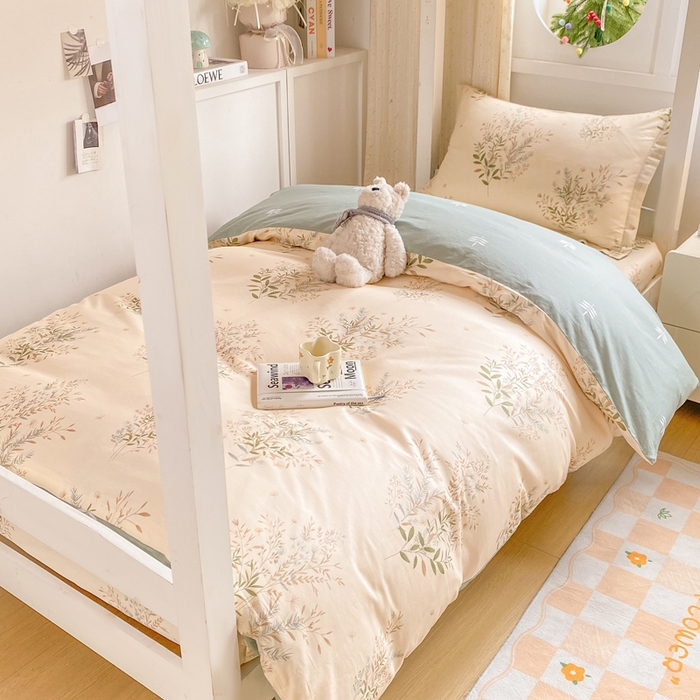 91家纺网 家纺一手货源 找家纺 朵安2025新款全棉印花学生三件套 柔情仙草