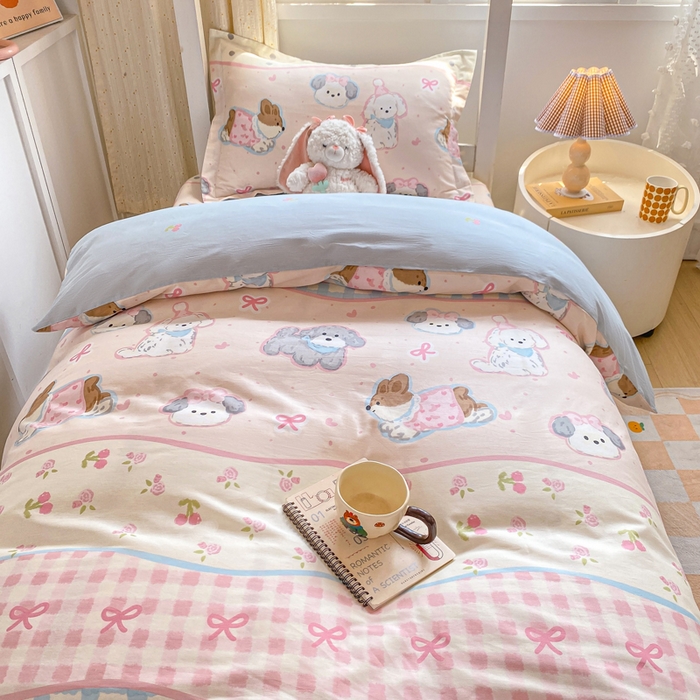 91家纺网 家纺一手货源 找家纺 朵安2025新款全棉印花学生三件套 甜心樱桃狗