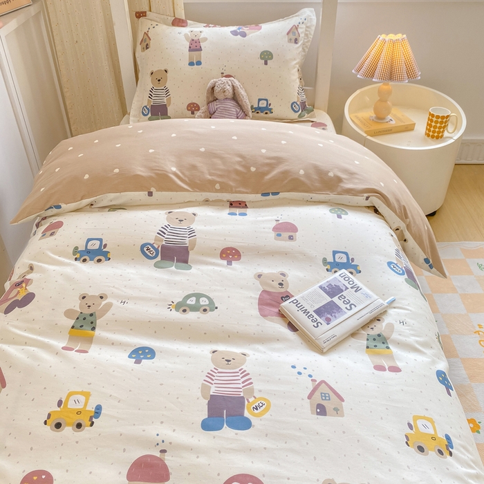 91家纺网 家纺一手货源 找家纺 朵安2025新款全棉印花学生三件套 小熊家园