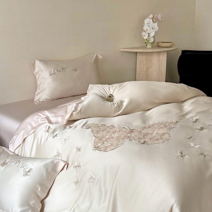 91家纺网 家纺一手货源 找家纺 （总）咏绒家纺2025新款60S奥地利兰精天丝云纱绣花四件套-蝶恋花