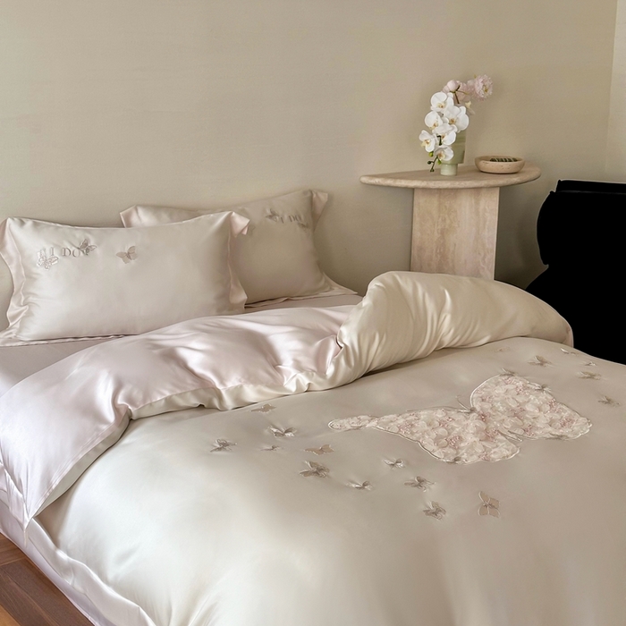 91家纺网 家纺一手货源 找家纺 （总）咏绒家纺2025新款60S奥地利兰精天丝云纱绣花四件套-蝶恋花