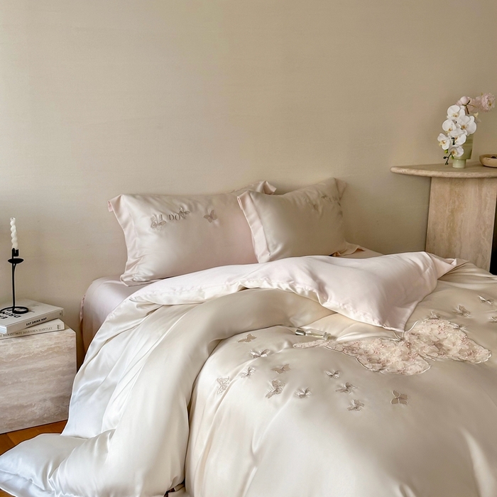 91家纺网 家纺一手货源 找家纺 （总）咏绒家纺2025新款60S奥地利兰精天丝云纱绣花四件套-蝶恋花