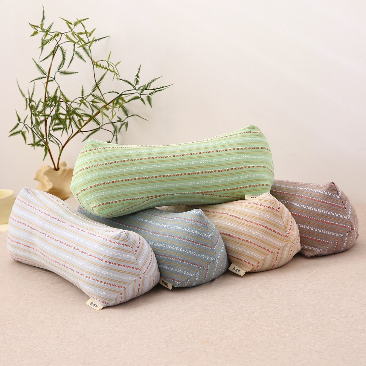 （总）珍贝2025新款3D条纹菱形荞麦枕