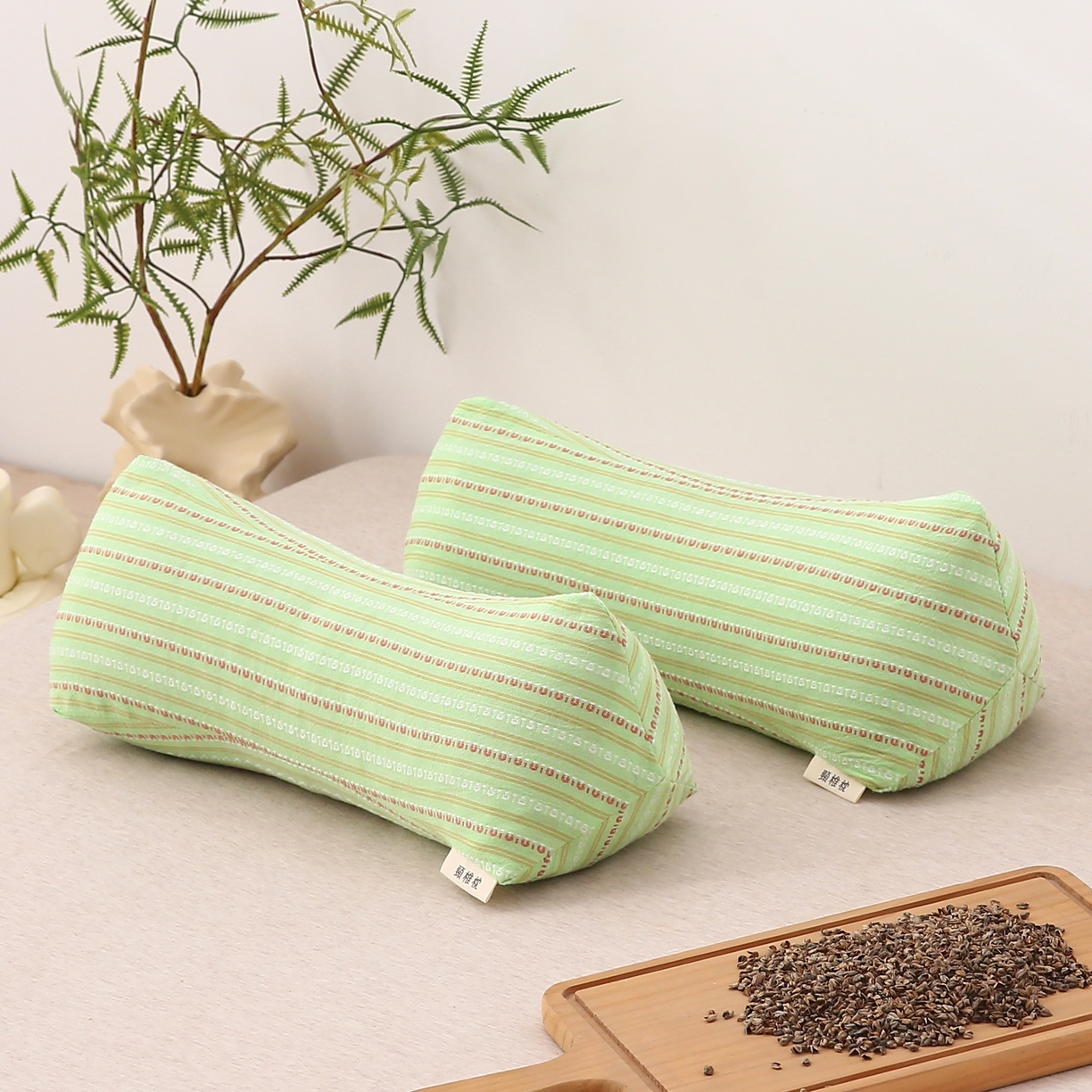珍贝2025新款3D条纹菱形荞麦枕 一只15*45三角条纹荞麦枕-绿色