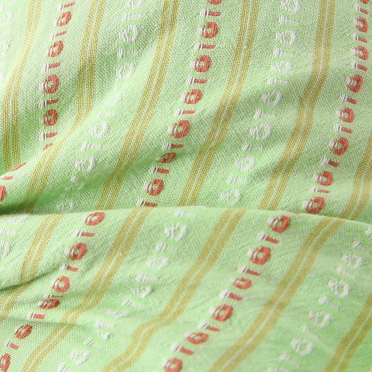 91家纺网 家纺一手货源 找家纺 珍贝2025新款3D条纹菱形荞麦枕 一只15*45三角条纹荞麦枕-绿色