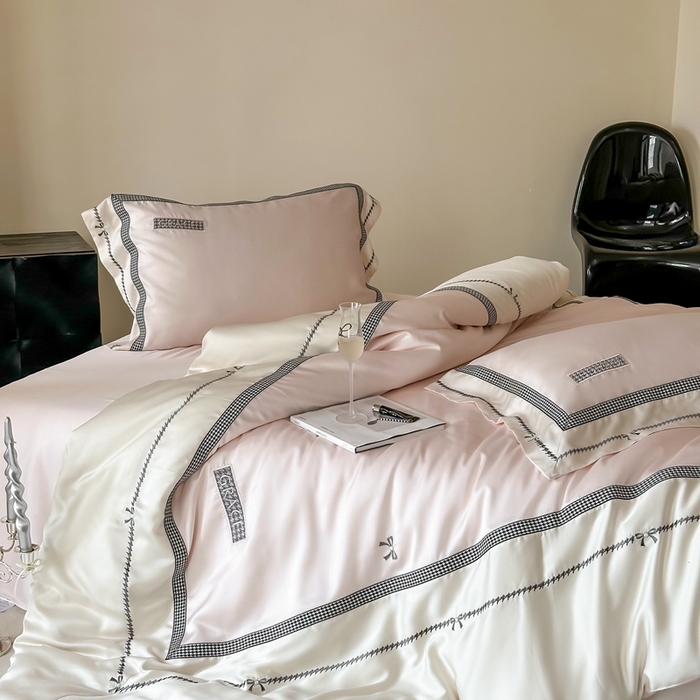 91家纺网 家纺一手货源 找家纺 咏绒家纺2025新款60S奥地利兰精天丝绣花四件套千鸟格-克洛伊 克洛伊-粉