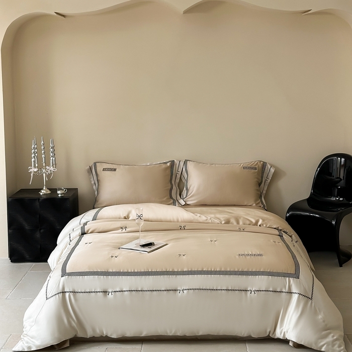 91家纺网 家纺一手货源 找家纺 咏绒家纺2025新款60S奥地利兰精天丝绣花四件套千鸟格-克洛伊 克洛伊-咖