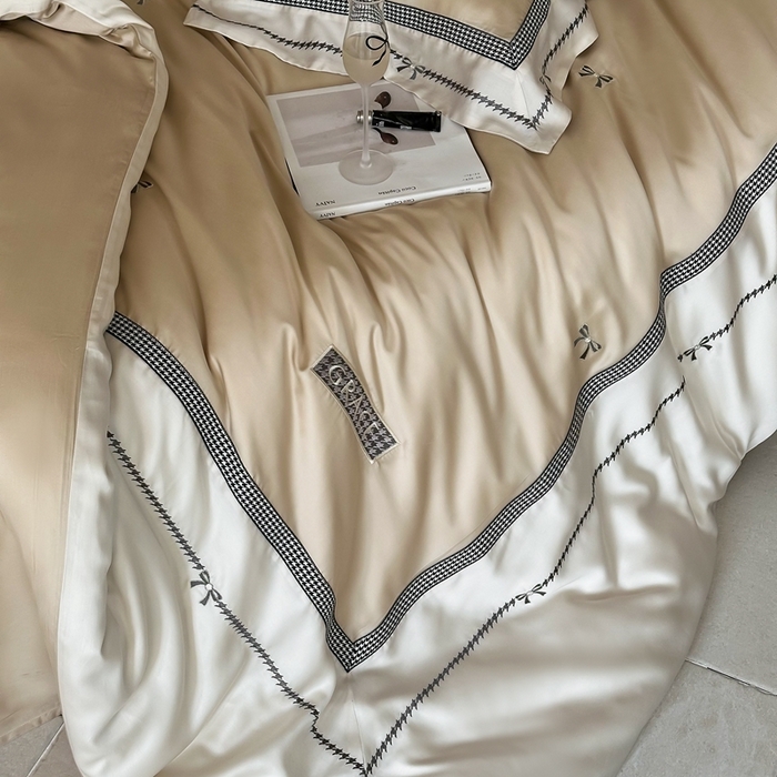 91家纺网 家纺一手货源 找家纺 咏绒家纺2025新款60S奥地利兰精天丝绣花四件套千鸟格-克洛伊 克洛伊-咖