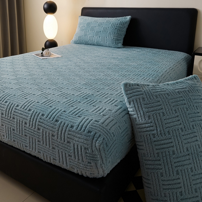 91家纺网 家纺一手货源 找家纺 欧邦2025新款提花舒棉绒塔芙绒床笠跨境-场景一 半岛蓝