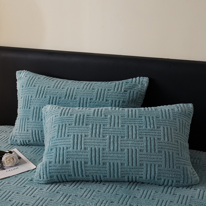 91家纺网 家纺一手货源 找家纺 欧邦2025新款提花舒棉绒塔芙绒床笠跨境-场景一 半岛蓝