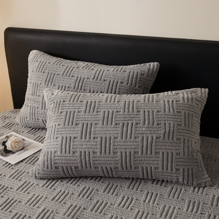 91家纺网 家纺一手货源 找家纺 欧邦2025新款提花舒棉绒塔芙绒床笠跨境-场景一 冰川灰