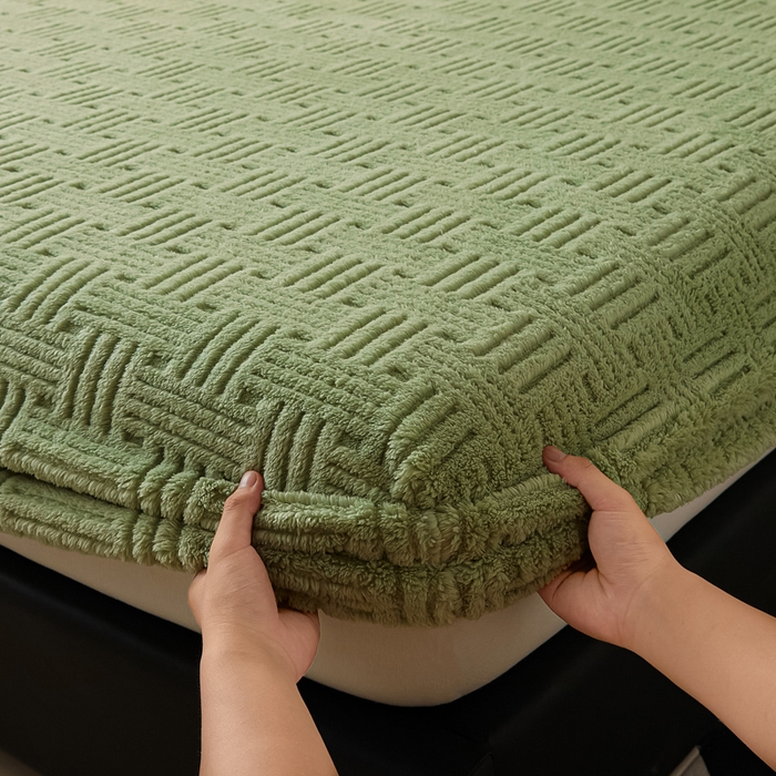 91家纺网 家纺一手货源 找家纺 欧邦2025新款提花舒棉绒塔芙绒床笠跨境-场景一 青木绿