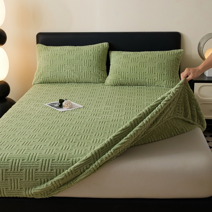 91家纺网 家纺一手货源 找家纺 欧邦2025新款提花舒棉绒塔芙绒床笠跨境-场景一 青木绿