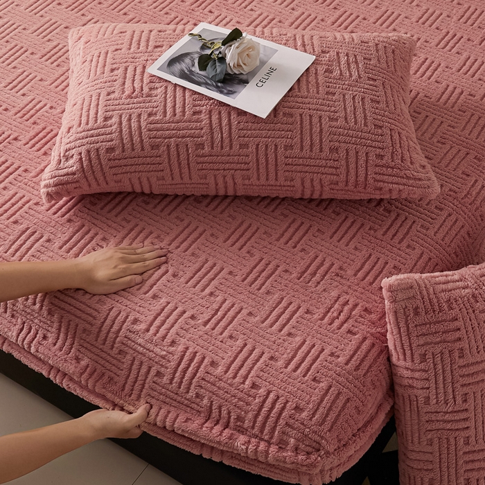 91家纺网 家纺一手货源 找家纺 欧邦2025新款提花舒棉绒塔芙绒床笠跨境-场景一 桃粉色