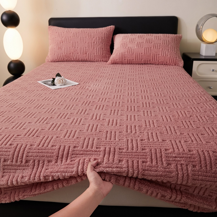 91家纺网 家纺一手货源 找家纺 欧邦2025新款提花舒棉绒塔芙绒床笠跨境-场景一 桃粉色