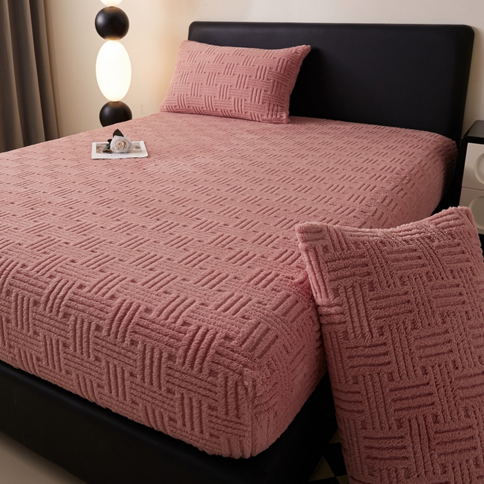 91家纺网 家纺一手货源 找家纺 欧邦2025新款提花舒棉绒塔芙绒床笠跨境-场景一 桃粉色