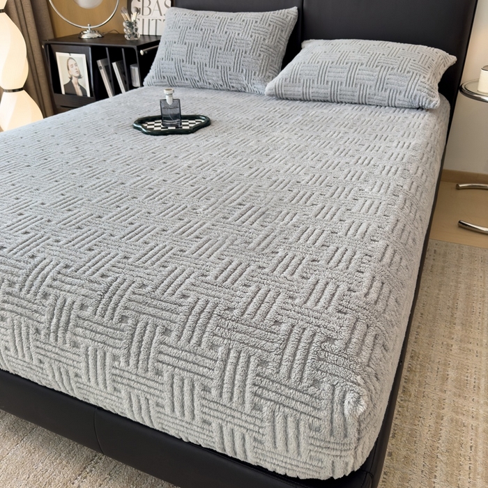 91家纺网 家纺一手货源 找家纺 欧邦2025新款提花舒棉绒塔芙绒床笠跨境-场景二 床笠款-冰川灰