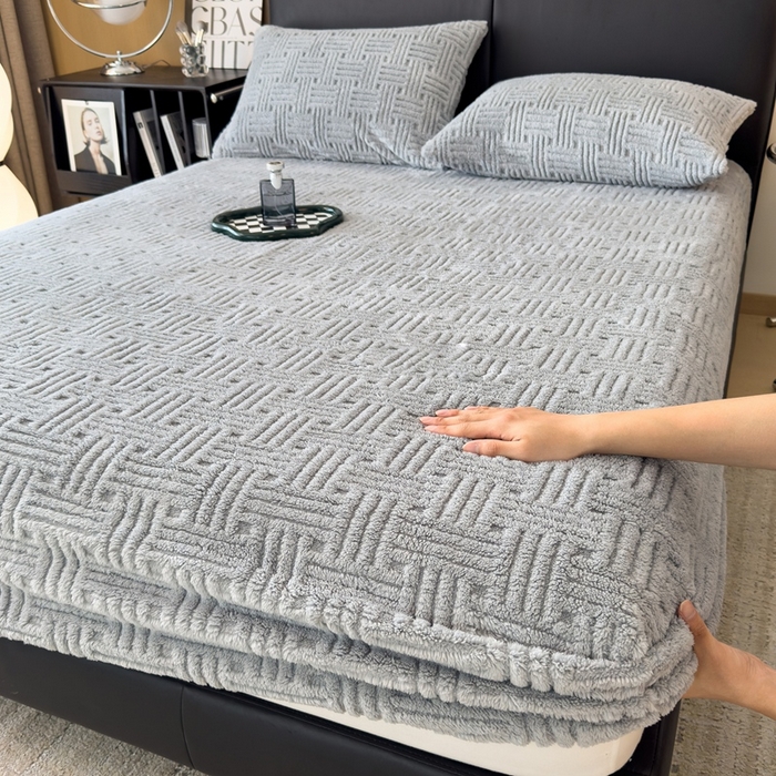91家纺网 家纺一手货源 找家纺 欧邦2025新款提花舒棉绒塔芙绒床笠跨境-场景二 床笠款-冰川灰