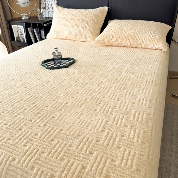 91家纺网 家纺一手货源 找家纺 欧邦2025新款提花舒棉绒塔芙绒床笠跨境-场景二 床笠款-稻香黄