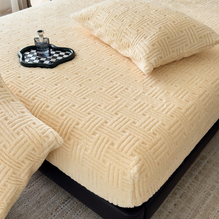 91家纺网 家纺一手货源 找家纺 欧邦2025新款提花舒棉绒塔芙绒床笠跨境-场景二 床笠款-稻香黄