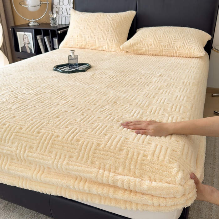 91家纺网 家纺一手货源 找家纺 欧邦2025新款提花舒棉绒塔芙绒床笠跨境-场景二 床笠款-稻香黄