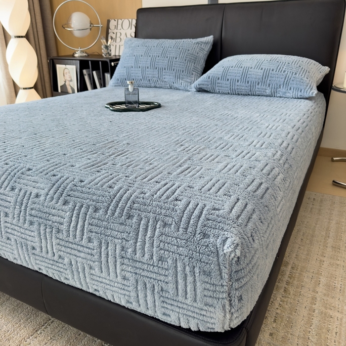 91家纺网 家纺一手货源 找家纺 欧邦2025新款提花舒棉绒塔芙绒床笠跨境-场景二 床笠款-贵族蓝