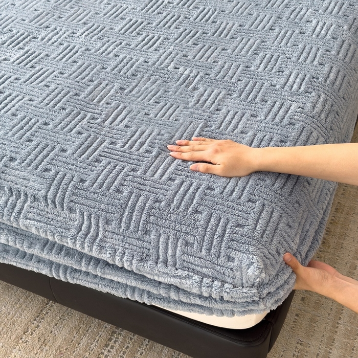 91家纺网 家纺一手货源 找家纺 欧邦2025新款提花舒棉绒塔芙绒床笠跨境-场景二 床笠款-贵族蓝