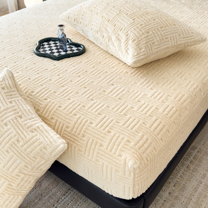 91家纺网 家纺一手货源 找家纺 欧邦2025新款提花舒棉绒塔芙绒床笠跨境-场景二 床笠款-暖米杏