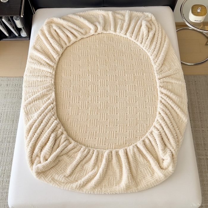 91家纺网 家纺一手货源 找家纺 欧邦2025新款提花舒棉绒塔芙绒床笠跨境-场景二 床笠款-暖米杏